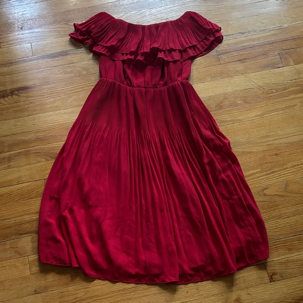 H&M Red Pleated Dress